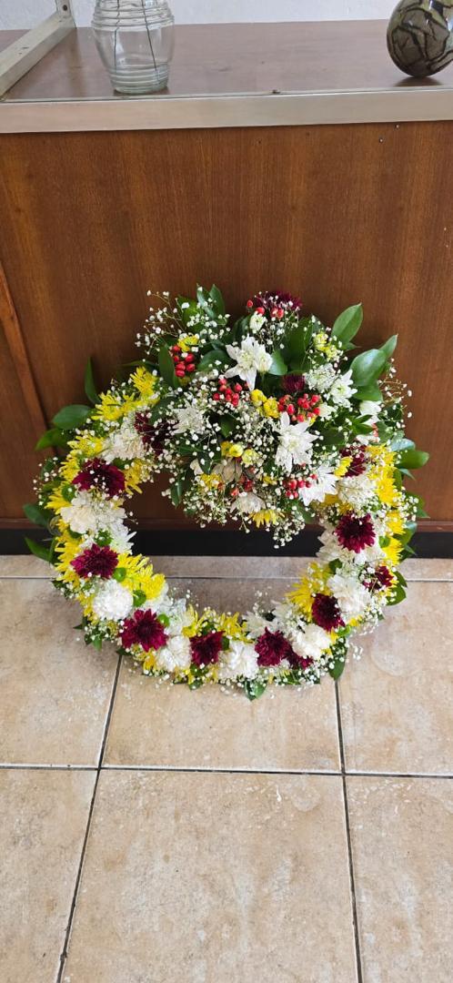 Classic Circular Memorial Wreath